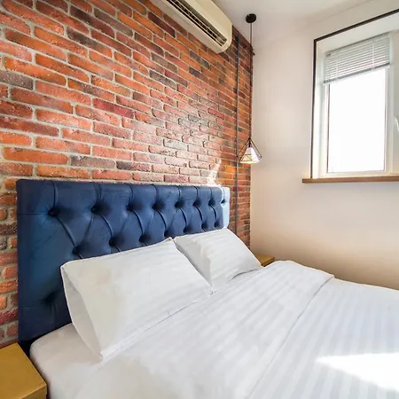 Апартаменти Loft Design Near Maidan *