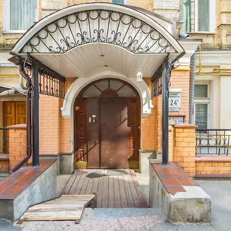 Loft Design Near Maidan Apartment Kyiv