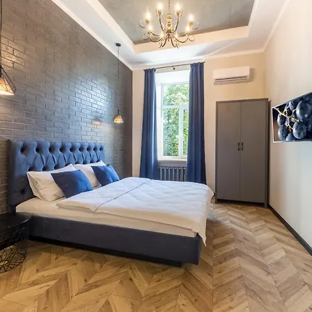 Apartment Loft Design Near Maidan *